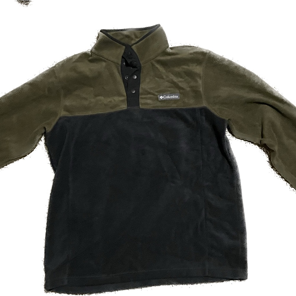 Long sleeve Columbia fleece pullover
